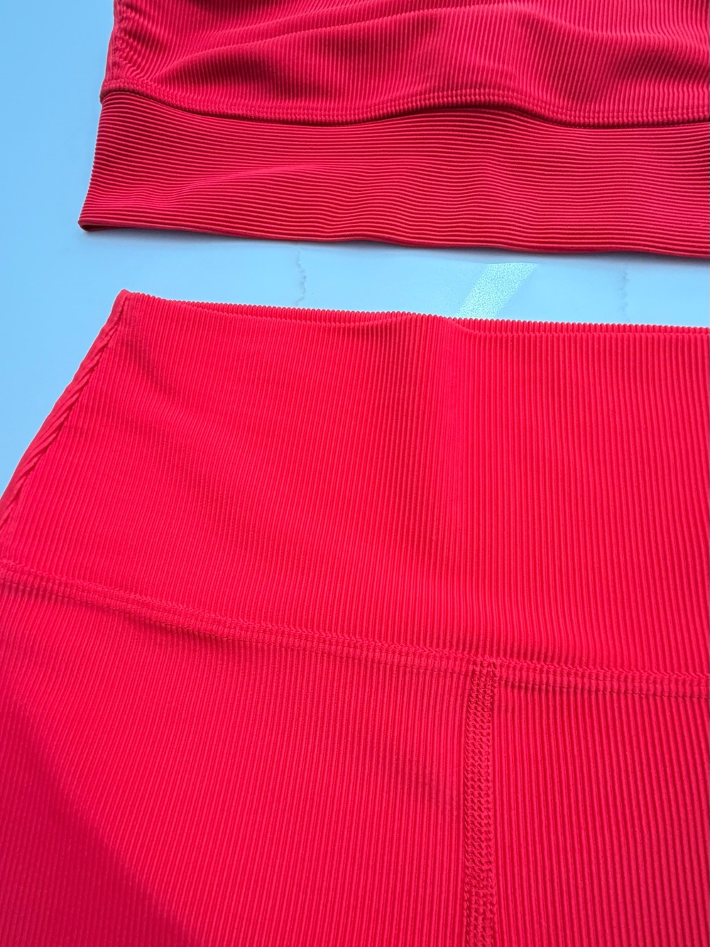Beach Riot Bright Red Ribbed Sports Set - Picture 5 of 6